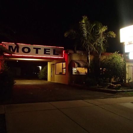 Nhill Oasis Motel ภายนอก รูปภาพ