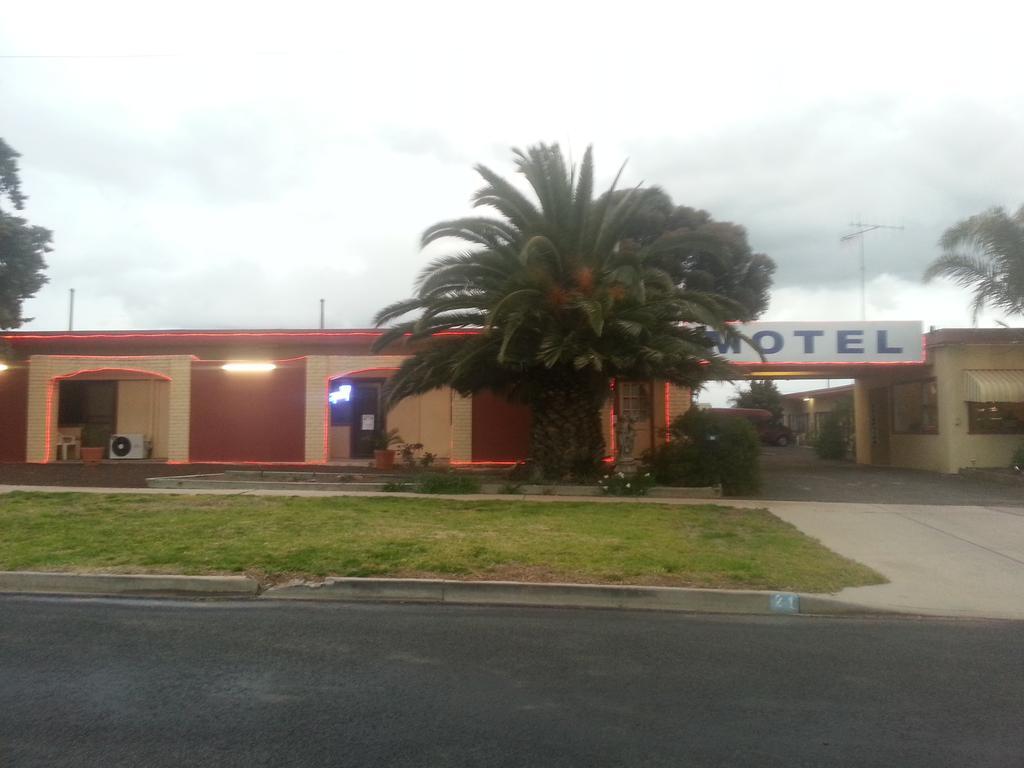 Nhill Oasis Motel ภายนอก รูปภาพ